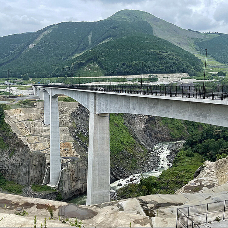 【パステル原画 A5 2枚セット】天空の道（熊本地震前後の阿蘇） パステル原画 A5 2枚セット】天空の道（熊本地震前後の阿蘇