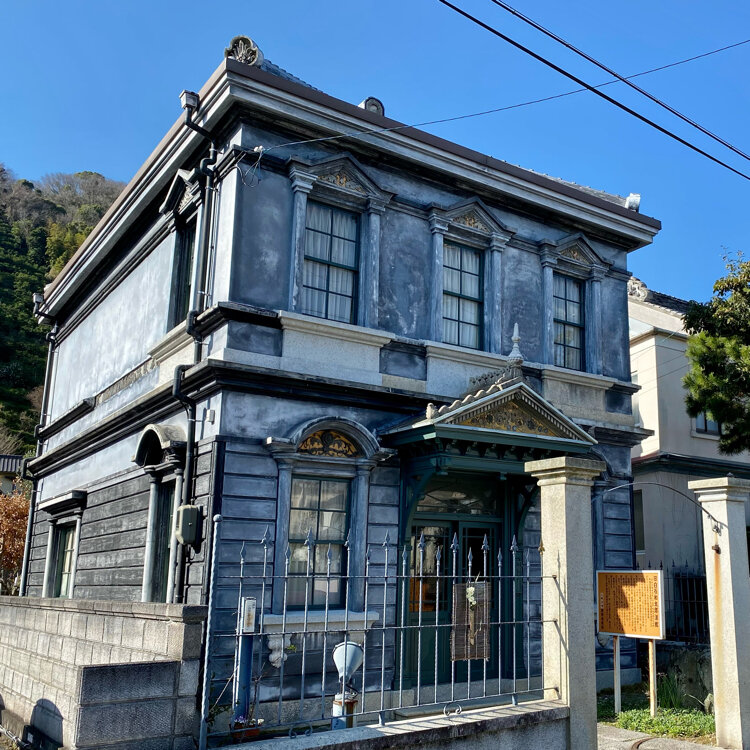【中古】 大学出版の日々 復刻/山愛書院/石井和夫 鬼子の歌 偏愛音楽的日本近現代史 | 片山 杜秀 |本 | 通販 | Amazon