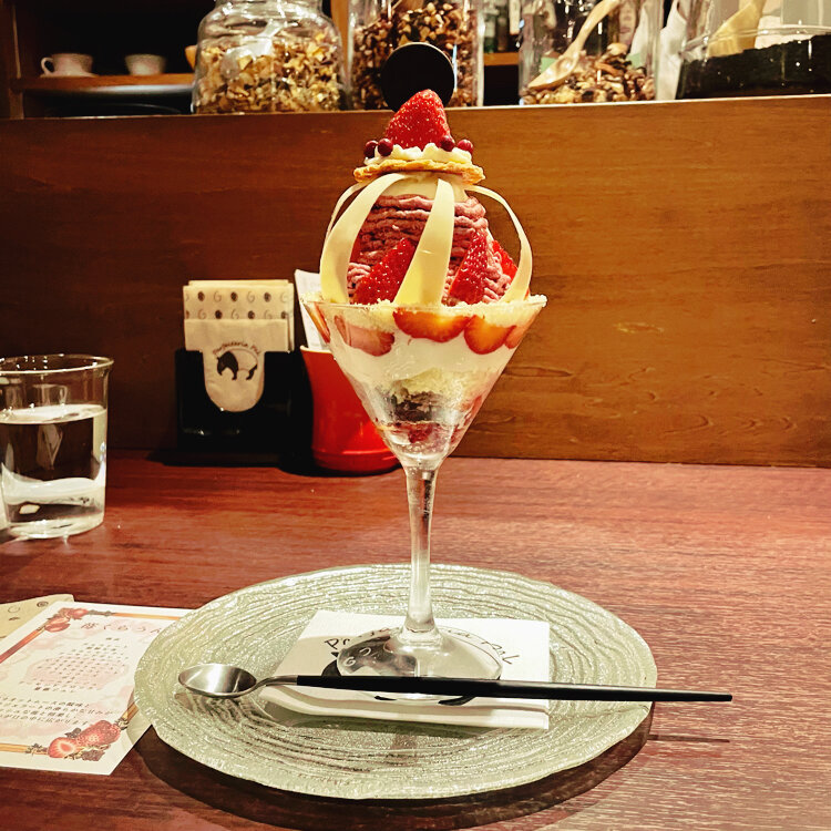 Fahrenheitさんの投稿/夜パフェ専門店 Parfaiteria PaL ｜ ことりっぷ