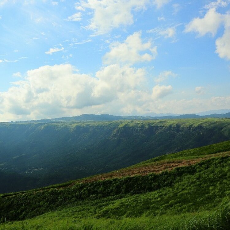 加藤八洲　 阿蘇外輪山 何が楽しいの？と言われても・・・:阿蘇山 東の外輪山－高森町