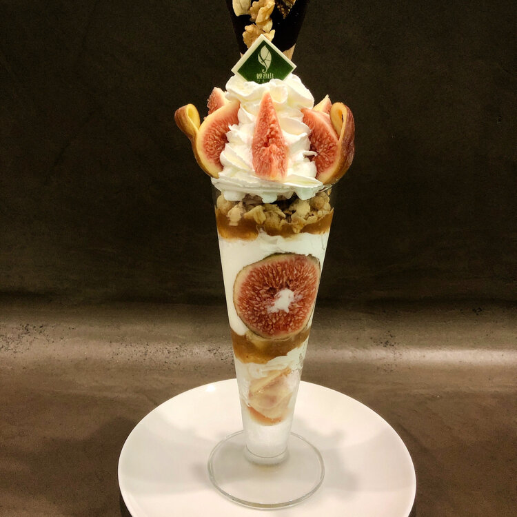 トラさん♡盛り沢山パフェ⑮ trr3さんの投稿/観音山フルーツパーラー ｜ ことりっぷ