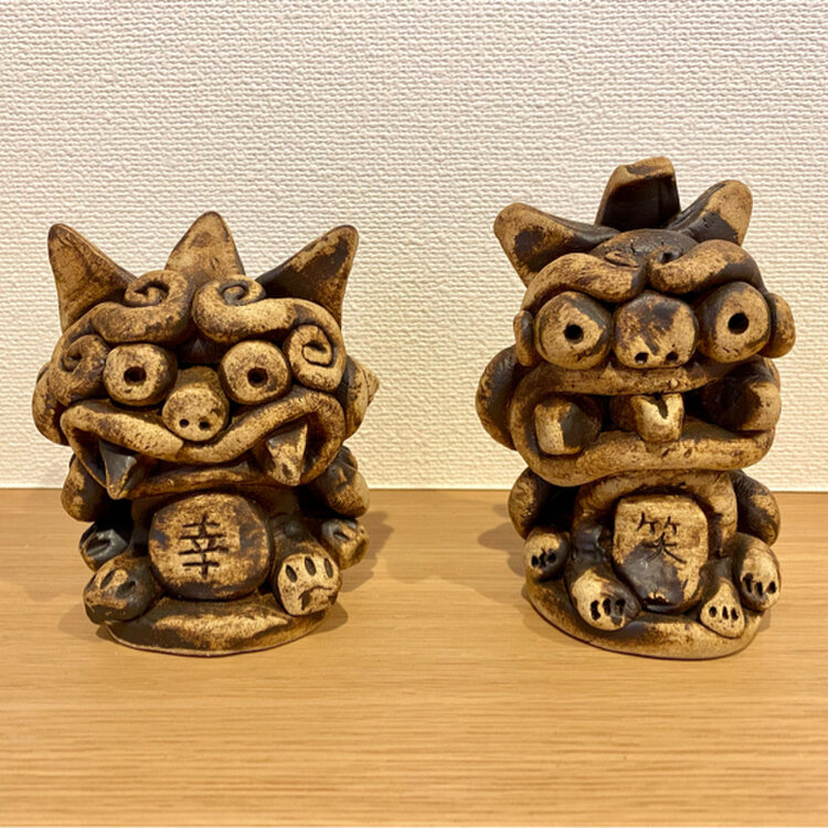 沖縄 シーサー 壺屋焼 沖縄 壷屋焼 ・手捻りシーサー 壺屋の路地裏にある