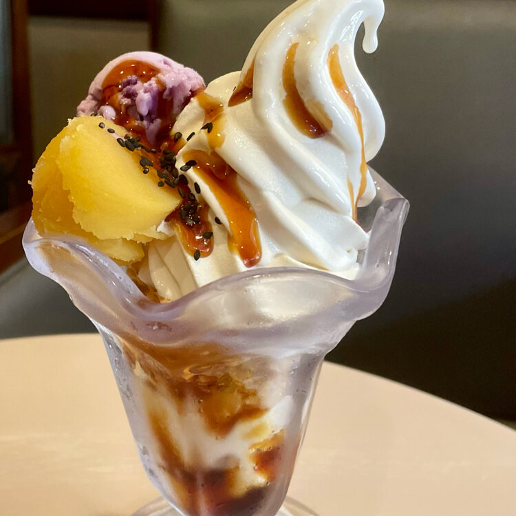 トラさん♡盛り沢山パフェ⑮ mizさんの投稿/茶鍋カフェ kagurazaka saryo 流山おおたかの森S