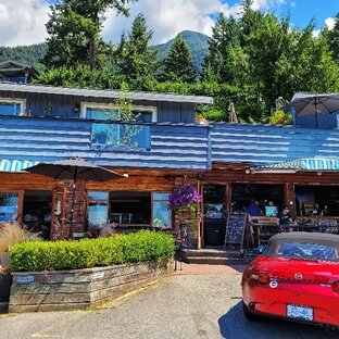 Lions Bay Cafe