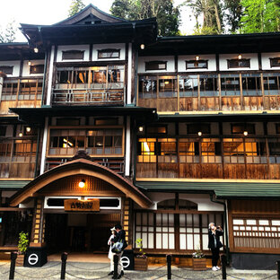 銀山温泉
