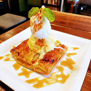 WORDS CAFE.