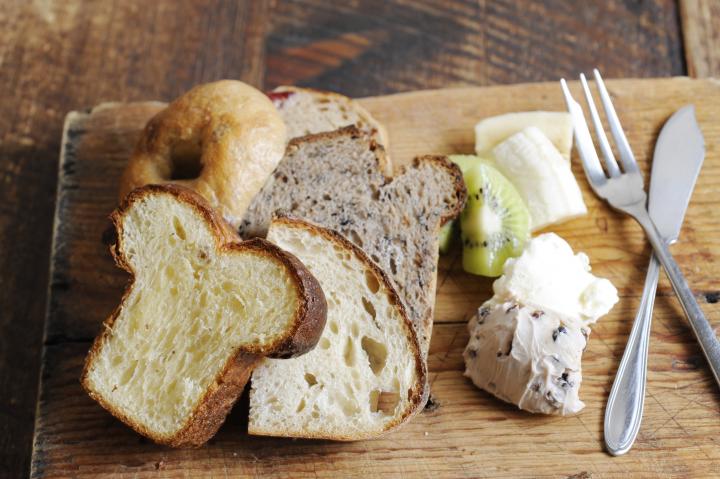 朝にぴったりの香ばしいパンが味わえる吉祥寺「ベーカリー&カフェレストラン ムスイ」