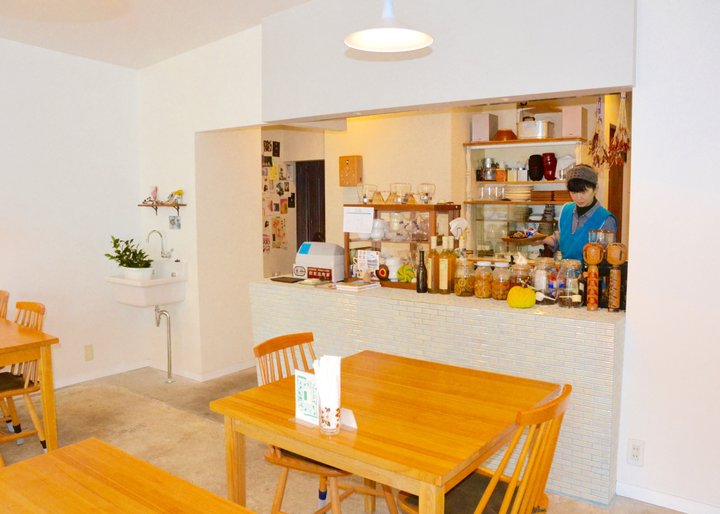 金沢らしい上品なランチが人気。近江町市場近くの隠れ家的レストラン「ニワトコ」