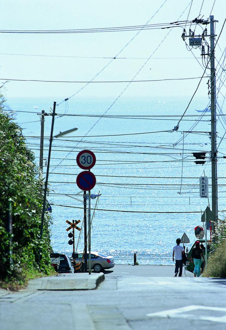 海街diary を見て鎌倉をもっと楽しむ 四季を感じる海街の風景 ことりっぷ