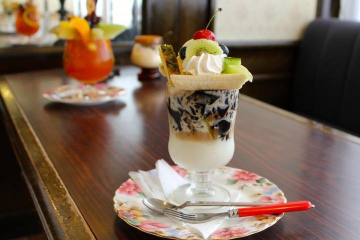 昭和レトロな雰囲気が魅力の純喫茶「リーベ」