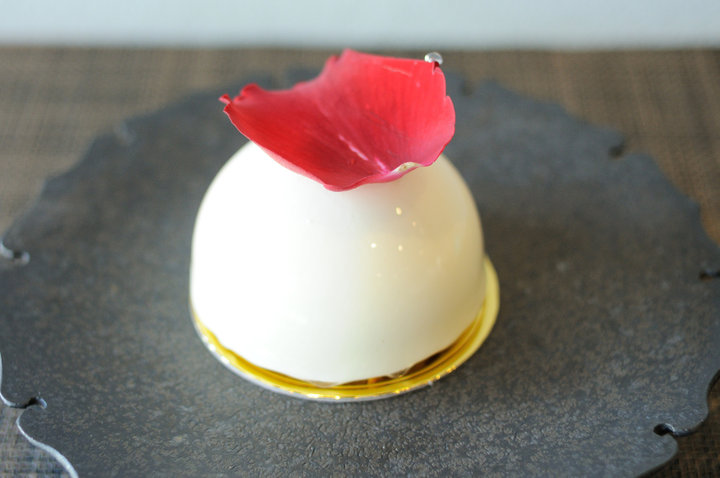 一度食べたら忘れられない…。“香りの力”を使った大阪のパティスリー「セイイチロウ ニシゾノ」