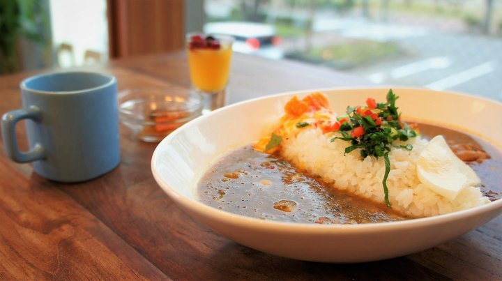 おしゃれで小粋な"金澤カレー"が食べられる「金澤ななほしカレー」