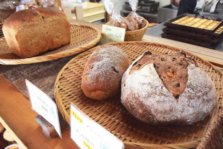 パン好きにはたまらない!眺望抜群のカフェでいただくこだわりの石窯パン