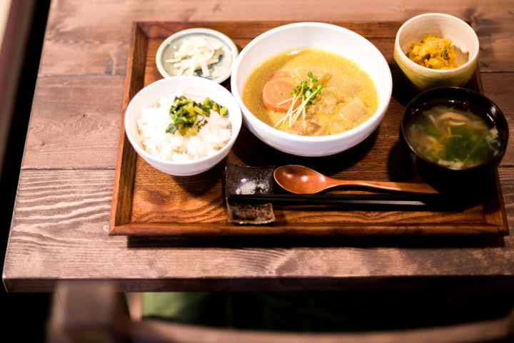 大根づくしの定食「ごはん×カフェ madei」