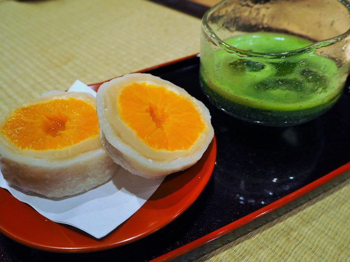 【第5位】金沢の新名物！フルーツが丸ごとゴロンと入った「菓舗カズ・ナカシマ」のもっちり大福
