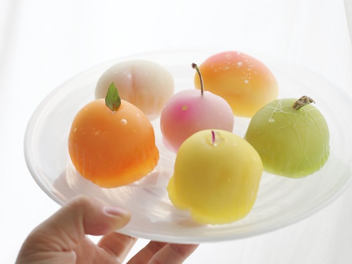 【第2位】フルーツが丸ごと入った、大阪・吹田「松竹堂」のカラフルな和菓子