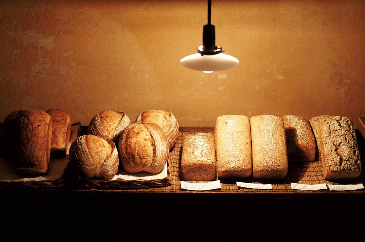 自然の恵みいっぱい。天然酵母のドイツパン「はちはち Infinity Cafe」