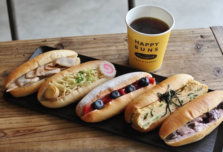 京都の郷土料理をサンドした話題のコッペパン専門店、七条「HAPPY BUNS」