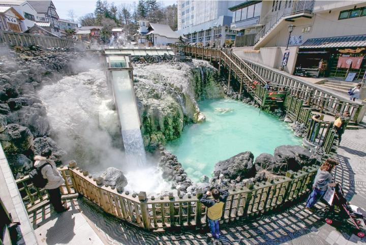 湯もみ体験から街あるきまで♪日本三名泉・草津温泉の楽しみ方