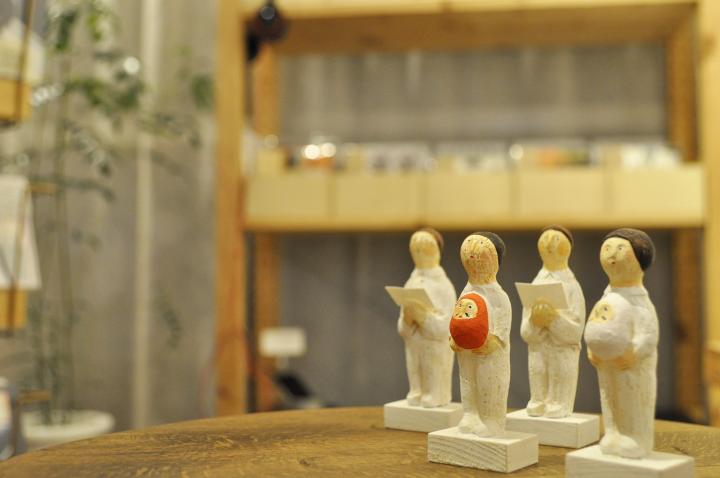 お気に入りの音楽と雑貨が必ず見つかる♪ 隠れ家店でぬくもりあるお部屋アイテムを発見