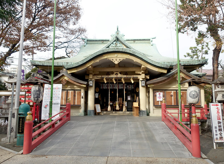 かわいい絵馬やお守りも！　都心のパワースポット「須賀神社」へ