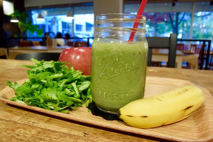 信州の旬野菜たっぷり 砂糖不使用の自然の甘みがやさしいグリーンスムージー ことりっぷ