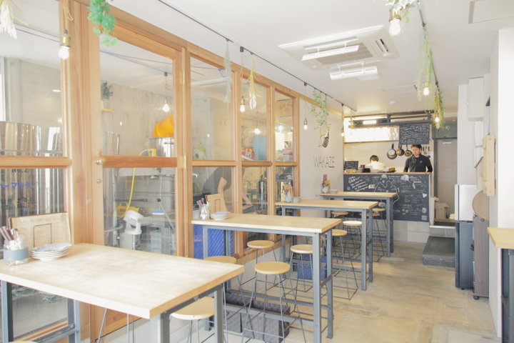 花や茶葉の香り漂うボタニカルSAKEが登場。｢WAKAZE三軒茶屋醸造所×Whim