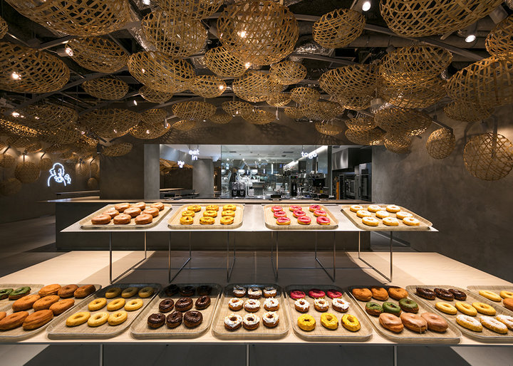 【京都】エシカルな空間で味わう、体験型のドーナツファクトリー。「koe donuts」