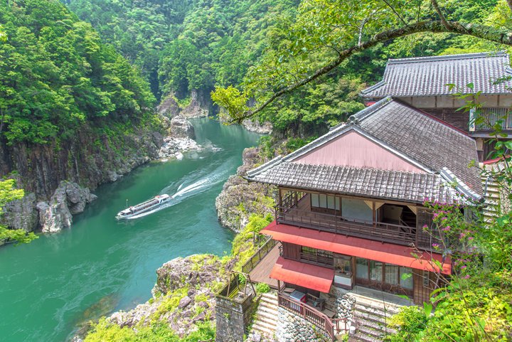 絶景カフェや古民家ステイなど 魅力いっぱいの1泊2日ことりっぷ旅 ことりっぷ