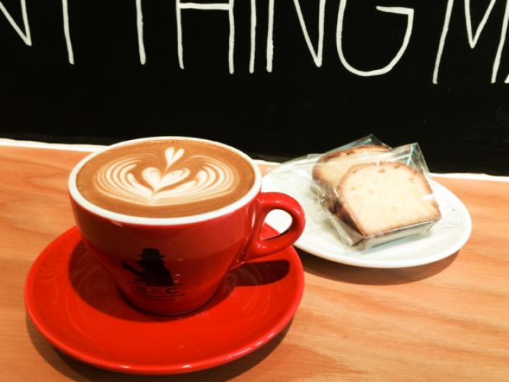 コクと甘みがたまらない♪ “ミルク”まで選べるコーヒースタンド「BARISTART COFFEE(バリスタートコーヒー)」