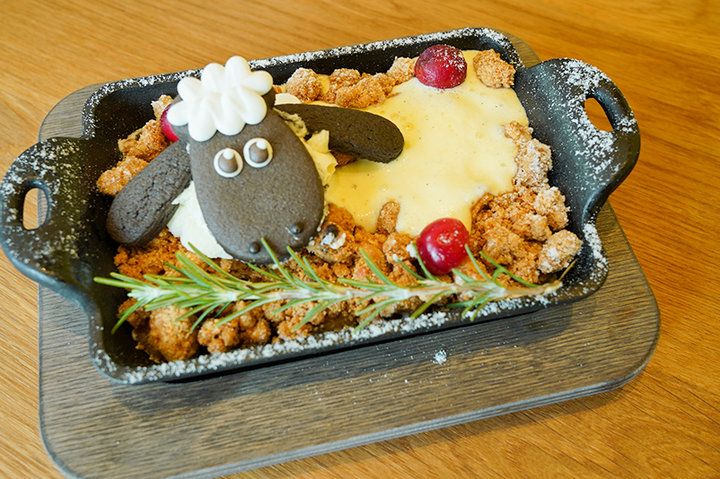 ファニーな牧場の世界をリアルに再現!日本初のミュージアム一体型カフェ「ひつじのショーンビレッジ」