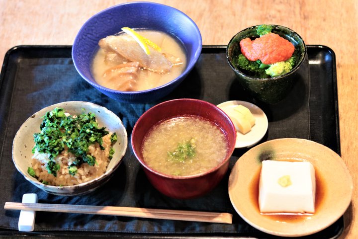 旬の野菜を丸ごと美味しくいただくお昼ごはん。鎌倉「なると屋＋典座」