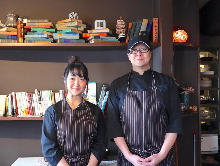 週末だけの喫茶店 奥神楽坂 熊木ホットケーキ店 で楽しむフランス式ホットケーキ ことりっぷ