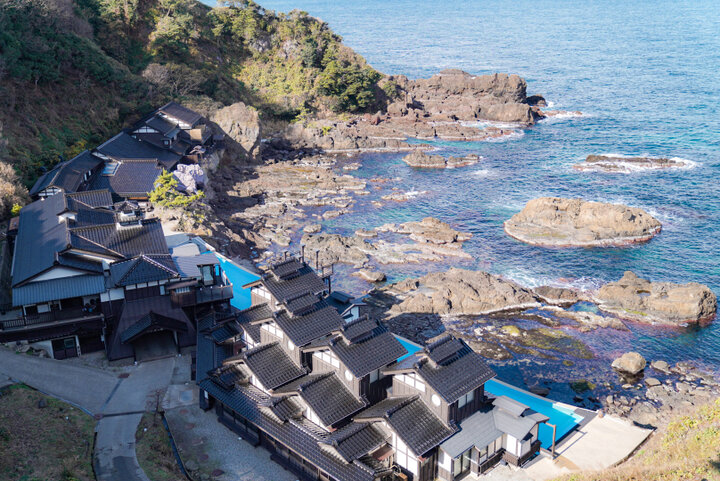 日本海を一望する大パノラマを 大人のための秘境宿 石川 よしが浦温泉 ランプの宿 ことりっぷ