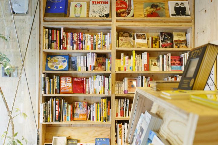 運命の一冊に出会えるかも！？京都の路地裏にオープンしたちいさな本屋さん「誠光社」