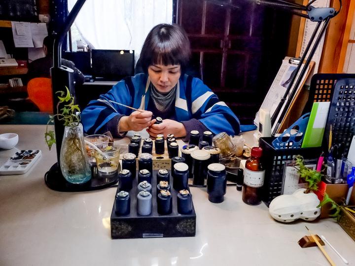 春のアクセサリーにぴったり♪日本でたった一人の女性作家が作る