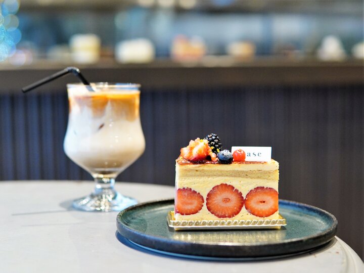 洗練したスイーツとモチモチのカヌレをお目あてに歩く日本橋兜町♪「Patisserie ease」 ｜ ことりっぷ