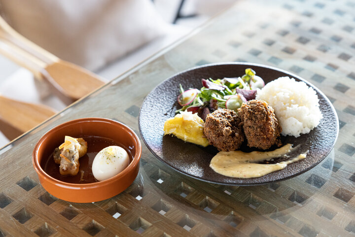 豊かな食をランチプレートで味わう