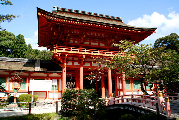古代豪族「賀茂氏」によって創建された古き社「上賀茂神社」