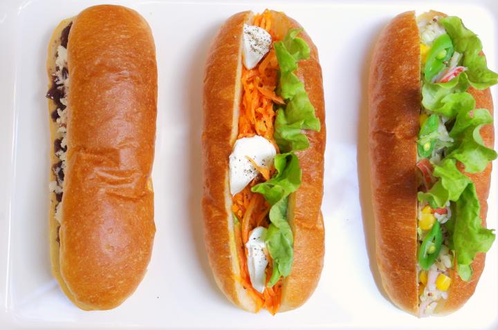 ふわもち自家製コッペパンに好きな具をサンド♪ 朝ごはんも楽しめる、名古屋「PINE FIELDS MARKET」