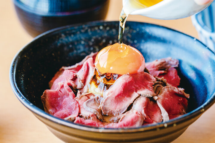 淡路牛を気軽に楽しめる淡路島牛丼4選。バリエーション豊かな島のソウルフードを食べくらべ