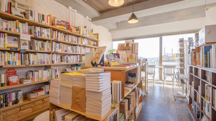 【分倍河原】小さな出版社が手がける「マルジナリア書店 byよはく舎」