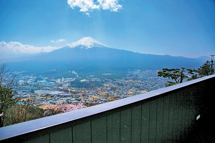 【河口湖】富士山や河口湖を見晴らす天上山へ空中さんぽ「～河口湖～富士山パノラマロープウェイ」