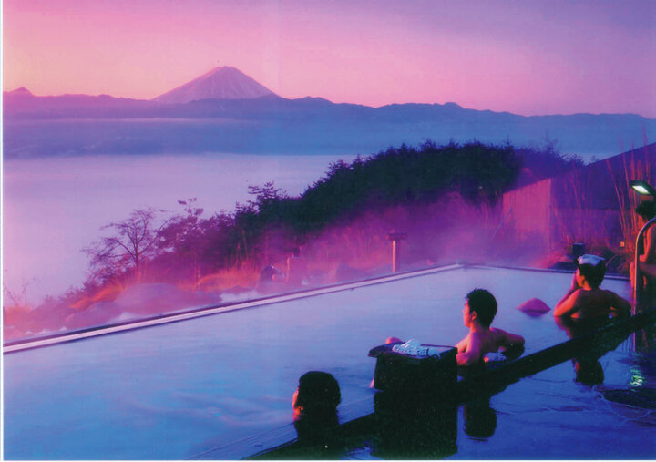 【山梨】海抜700ｍの天空の湯船から日本一の富士を望む「ほったらかし温泉 あっちの湯・こっちの湯」