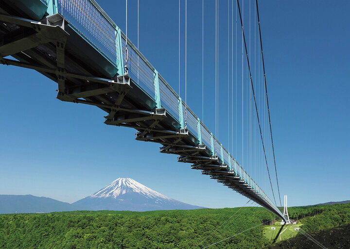 富士山絶景スポット10選。露天風呂や湖畔のカフェ、ロープウェイから眺めるとっておきの景色 ｜ ことりっぷ