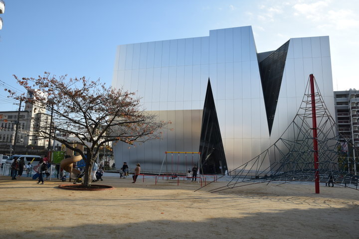 【東京】“世界の北斎”が身近に！下町の新拠点「すみだ北斎美術館」