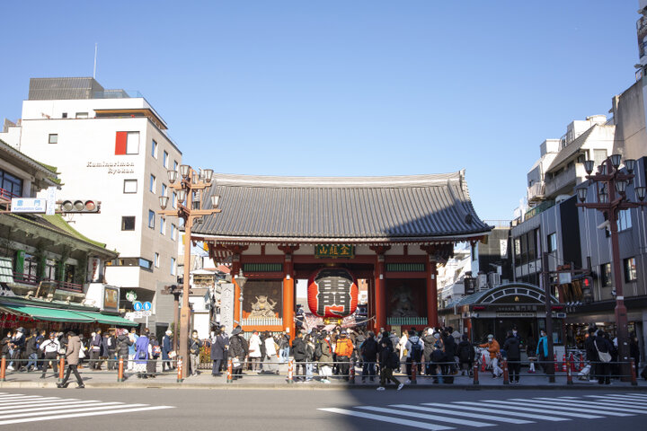 今あらためて行きたい観光スポット、都内屈指の寺院・浅草寺と仲見世商店街へ