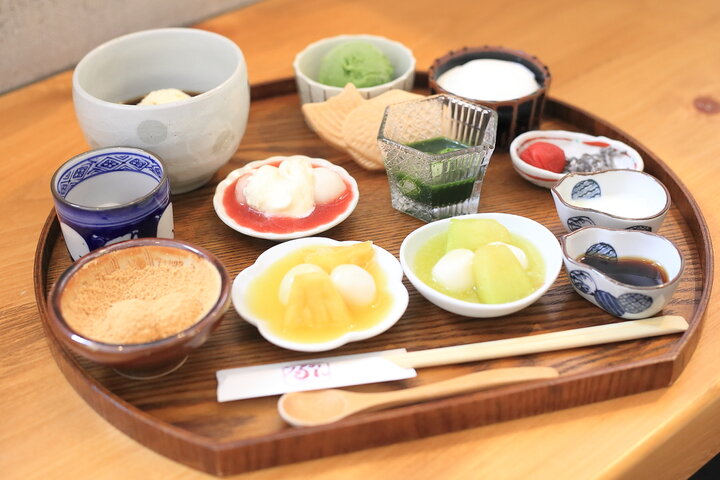 もちふわ食感の白玉やわらび餅で幸せ気分♪ 和食屋さんの創作甘味処