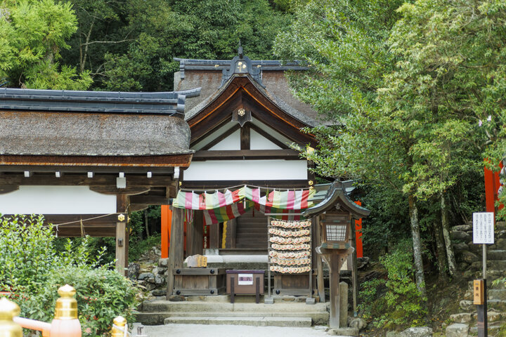 紫式部もお参りした「片岡社」