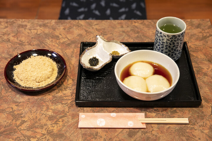 つきたてを味わえるお餅の専門店　 鶯谷「月光」～杵つきならではのコシとなめらかさ♪～